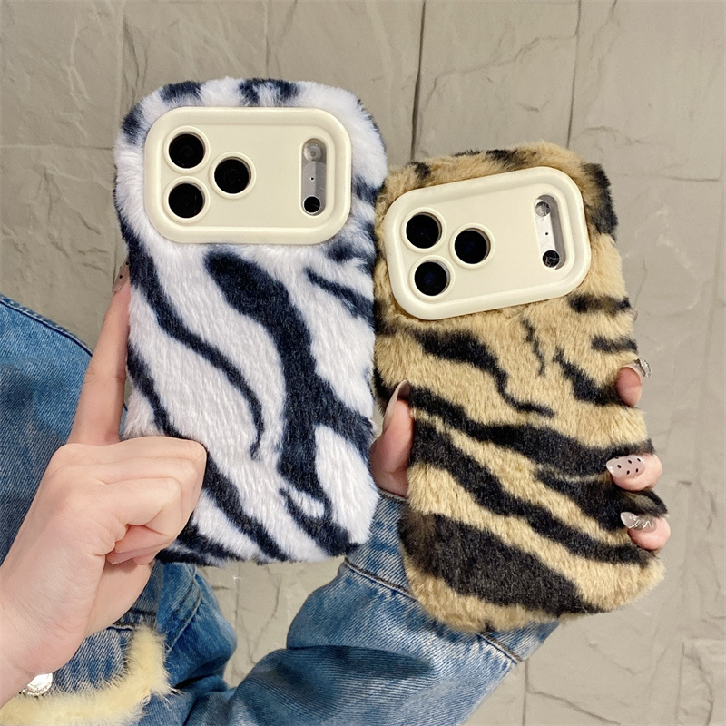 Phone Cases Iphone 15 - Lüks Zebra Desenli Tüylü Peluş Telefon