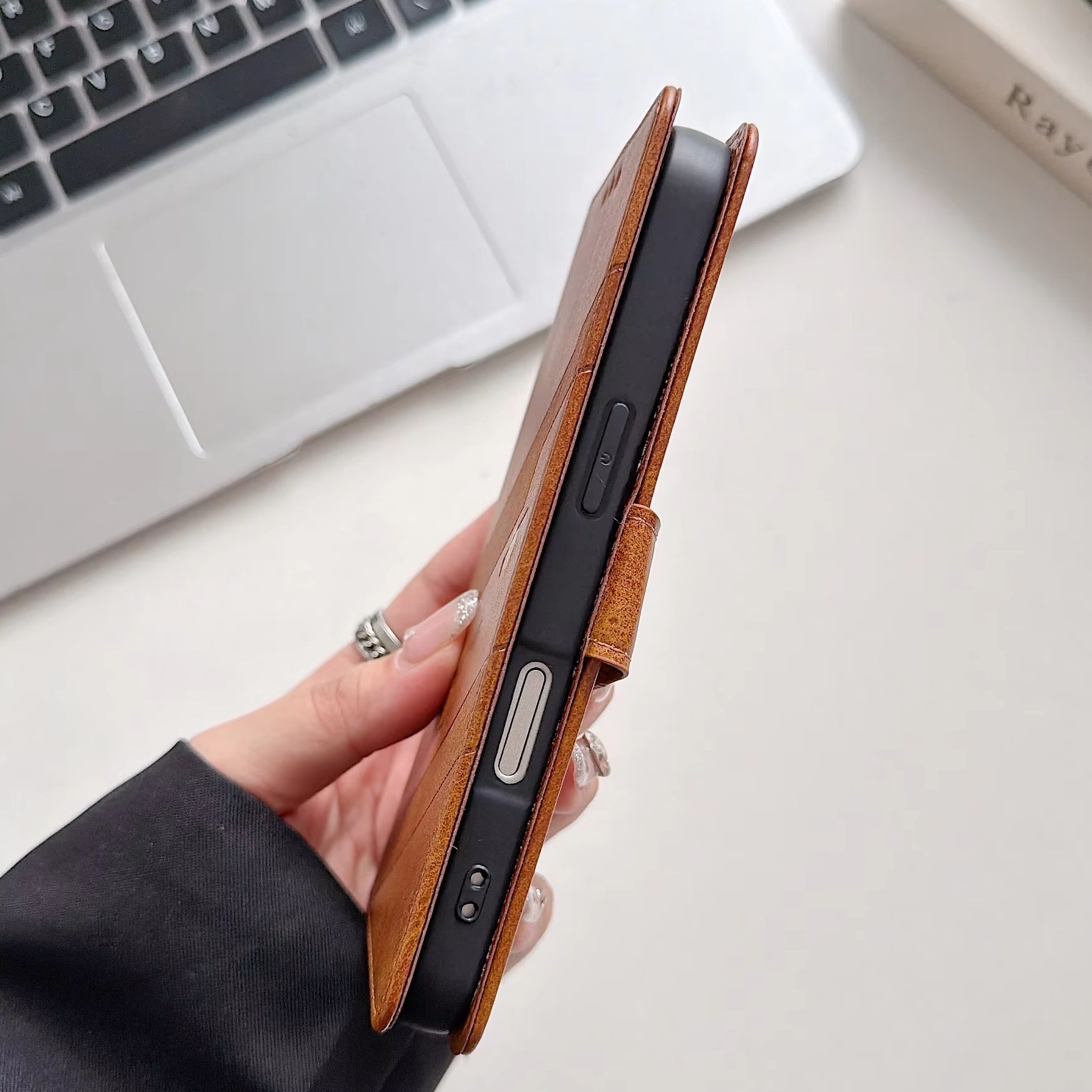 iPhone 17 E 16 15 14 13 12 11  - Phone Cases With Wallet incelemesi ve fiyatı