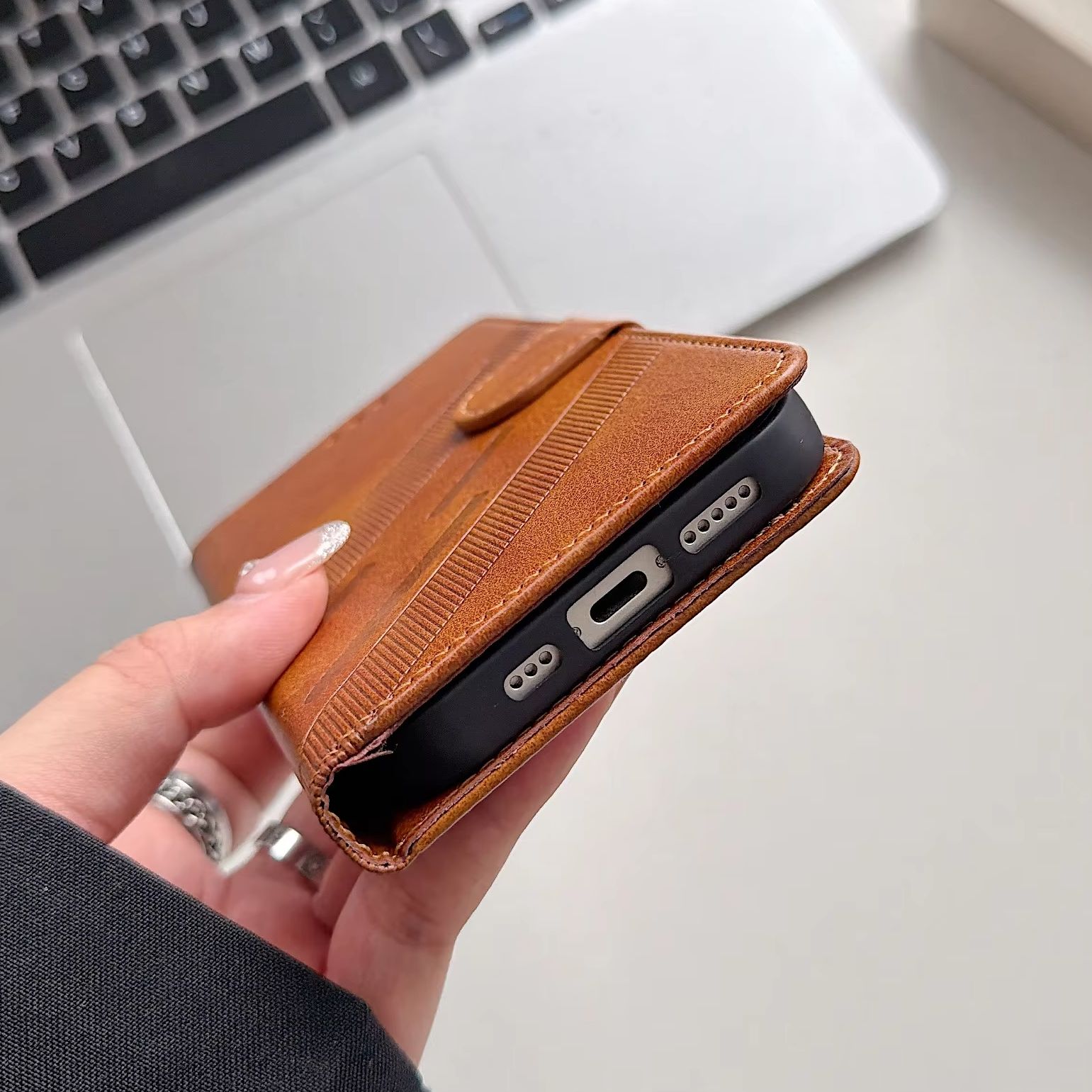 iPhone 17 E 16 15 14 13 12 11  - Phone Cases With Wallet incelemesi ve fiyatı