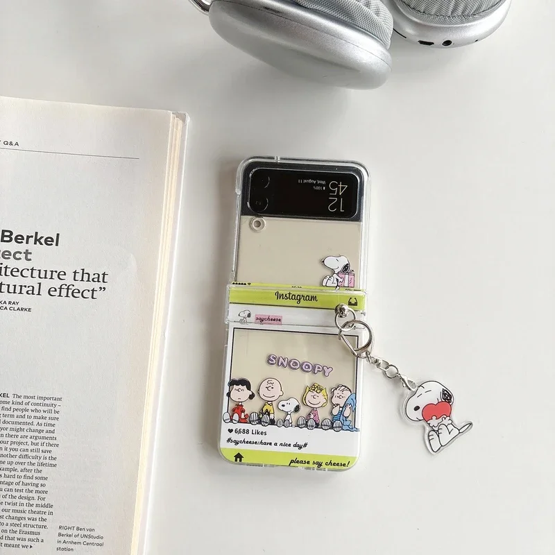 Sevimli Karikatür Snoopy Charl - Phone Cases Z Flip 6 incelemesi ve fiyatı