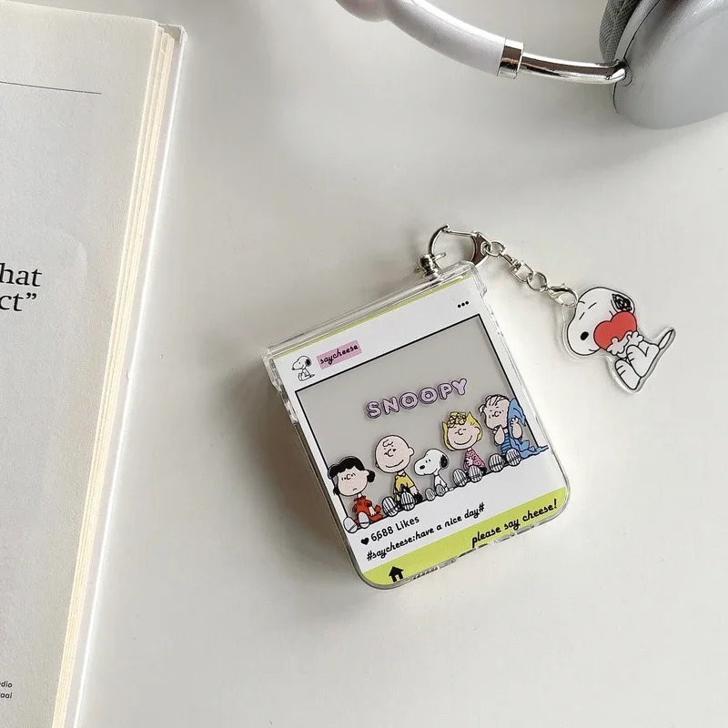 Sevimli Karikatür Snoopy Charl - Phone Cases Z Flip 6 incelemesi ve fiyatı